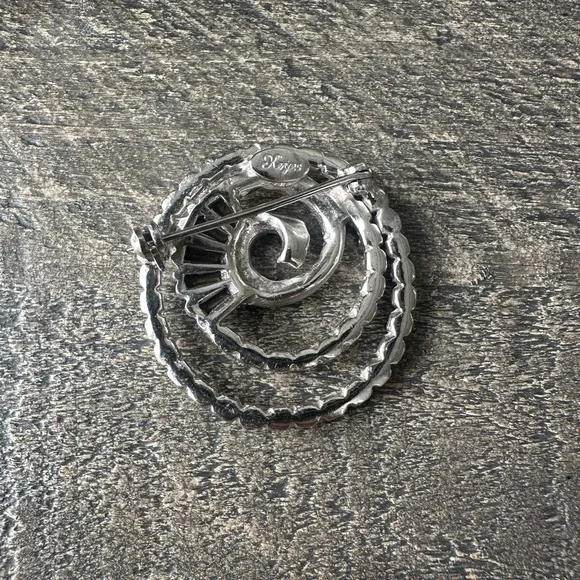 Vintage Keyes Rhinestone Brooch - Picture 5 of 5